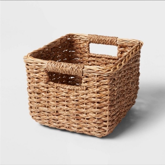 Braided Seagrass Crate from Brightroom™. Woven 11inch NWT - Picture 1 of 3